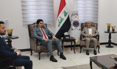 مركز البوصلة للحوار والدراسات يجري زيارة رسمية لمتلقى بحر العلوم في بغداد.