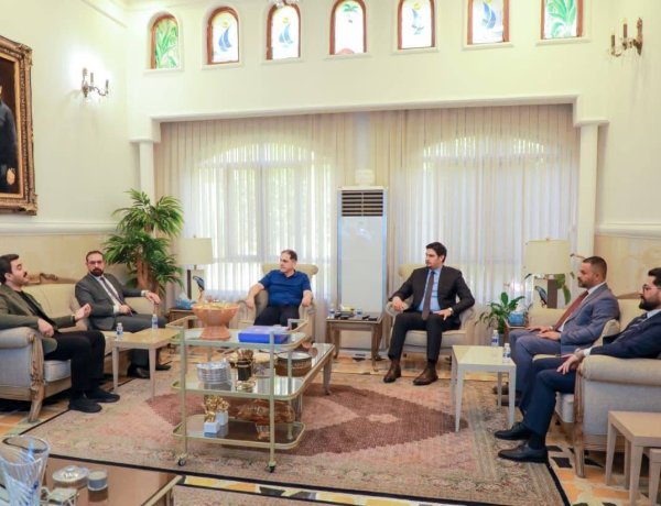 مركز البوصلة للحوار والدراسات يلتقي الشخصية الكردية المعروفة الأمير فيصل كريم خان برادوستي  والسيد محمود خوشناو المستشار الأقدم في رئاسة برلمان إقليم كوردستان العراق ، في أربيل