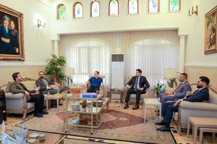 مركز البوصلة للحوار والدراسات يلتقي الشخصية الكردية المعروفة الأمير فيصل كريم خان برادوستي  والسيد محمود خوشناو المستشار الأقدم في رئاسة برلمان إقليم كوردستان العراق ، في أربيل