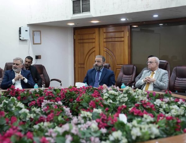 مركز البوصلة للحوار والدراسات يعقد جلسة نقاشية في بغداد موسومة بعنوان "دور المؤسسة التشريعية في مكافحة الفساد نحو دولة مؤسسات راسخة " بحضور نخبة من أعضاء مجلس النواب العراقي الحاليين والسابقين إلى جانب عدد من الشخصيات الأكاديمية والقانونية.